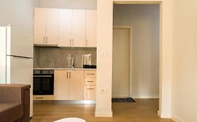Home Inn Apartment 2 Near City Center